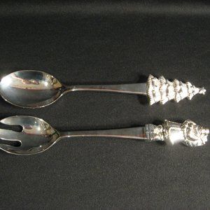 WALLACE SANTA & CHRISTMAS TREE 2 PC. SALAD SERVERS